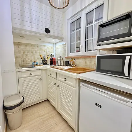 Apartment Bastidon, Front De Jardin Parking, Raphael *